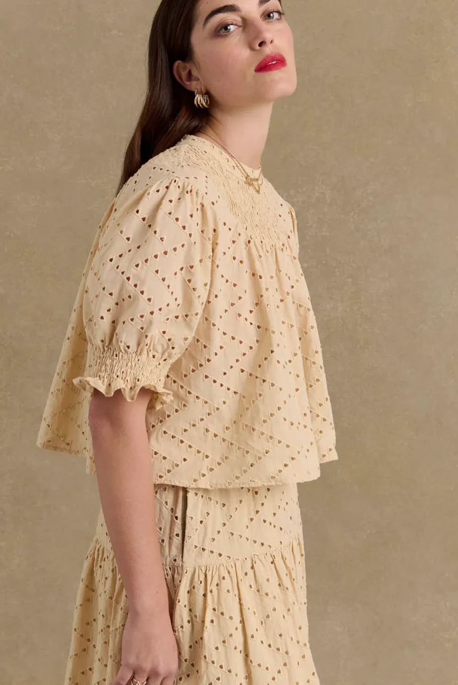 Chemises Et Blouses|Balzac Blouse Amicie Broderie Anglaise Beige